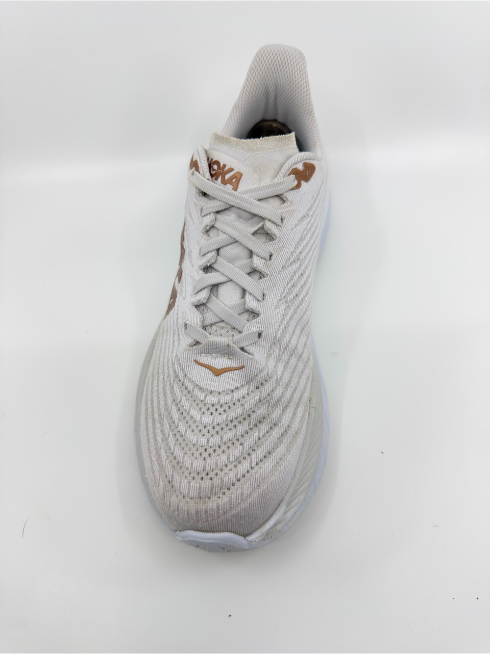 Hoka Mach 5 running shoes in the white and copper colorway, SZ 9 - Picture 6 of 9